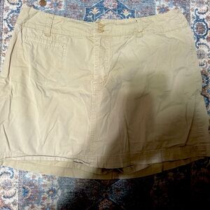 Women’s khaki skort